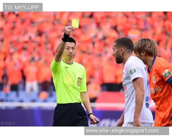 U22国足角球失利遭反击无奈战术犯规主裁判未出示黄牌解析