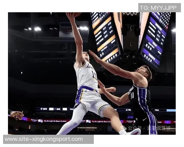 SGA创下110次突破新纪录里夫斯突破后投篮命中率高达707 SGA创下110次突破新纪录里夫斯突破后投篮命中率高达707