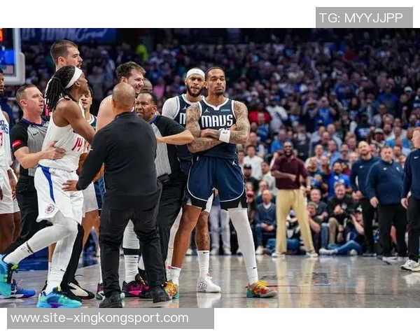 浓眉因左小腿酸痛缺席本场比赛独行侠官方发布最新消息 浓眉因左小腿酸痛缺席本场比赛独行侠官方发布最新消息