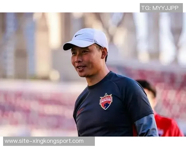 陈涛谈执教新鹏城的心路历程与球队在艰难赛程中的成长与突破 陈涛谈执教新鹏城的心路历程与球队在艰难赛程中的成长与突破