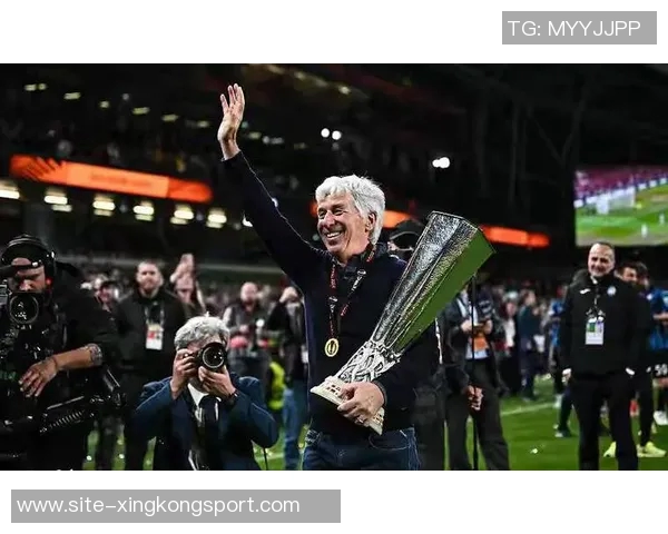 小法高度评价加斯佩里尼的独特理念与训练方法令人钦佩